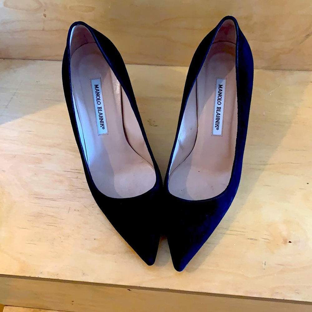 Black suede Manolo Blahnik heels size 38